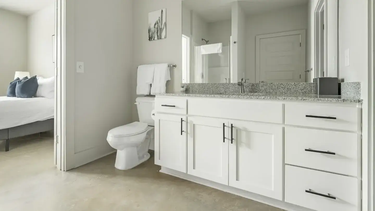thehenry bathroom1